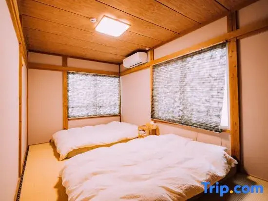 Yuzawa Onsen Lodge House A