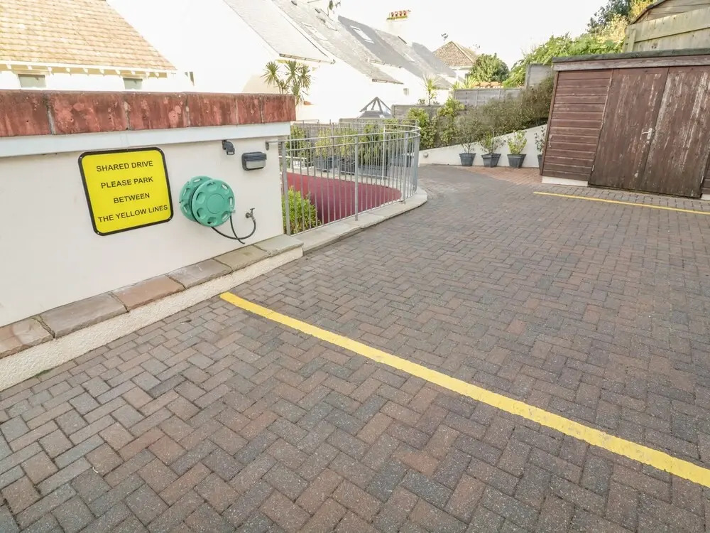 1 Orchard Cottages