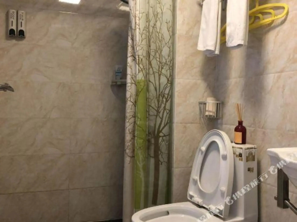 Laystay Hotel