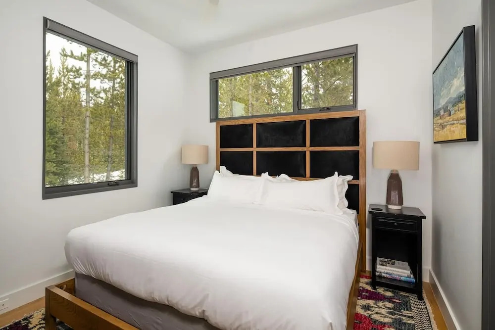27 Lake Cabin 3 Bedroom Home by Moonlight Basin Lodging