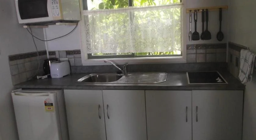 Muriavai Bungalows