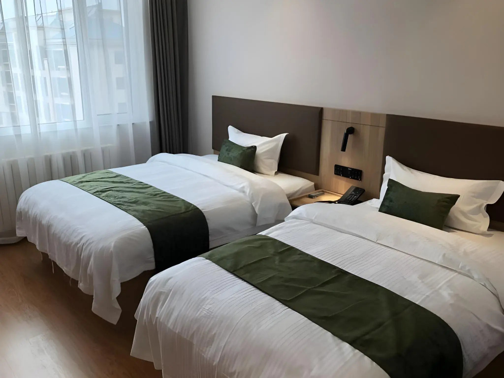 GreenTree Inn Express Qingdao Laixi High-Speed Railway Station Shenzhen Road