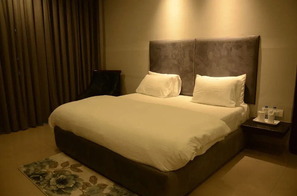 Van Durga Villas & Suites