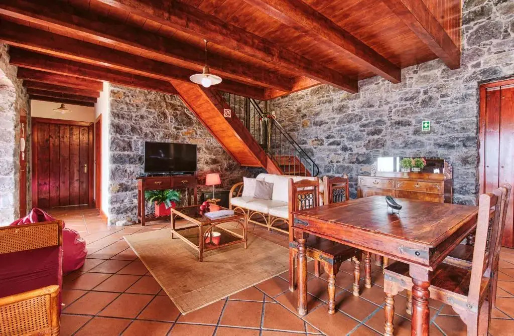 Seixal Sunny Villa A & B by Amazing Madeira