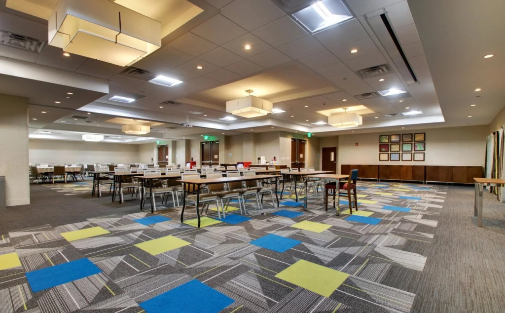 Holiday Inn Express & Suites Helen by IHG