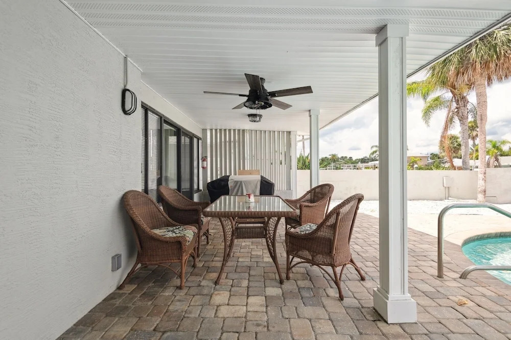 Coastal Charm: Seaside Hideaway 3 Bedroom Home by RedAwning