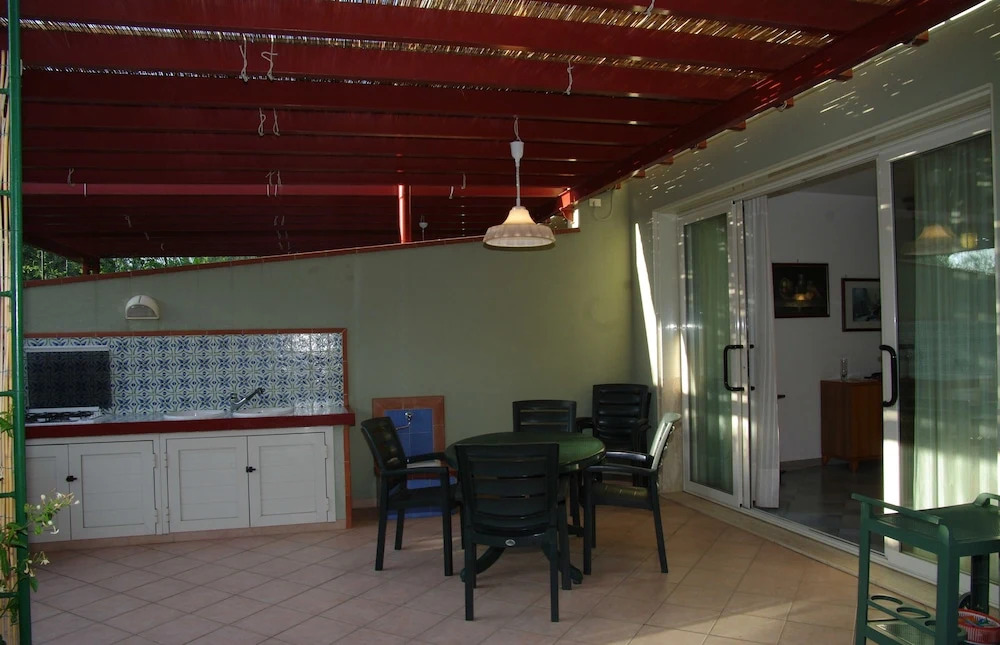 Spacious Apartment for 4 People in Residence