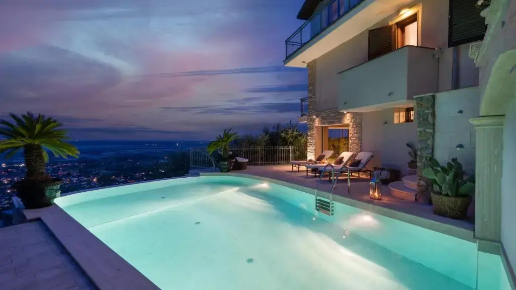 VILLA DOLPHIN 10, Emma Villas