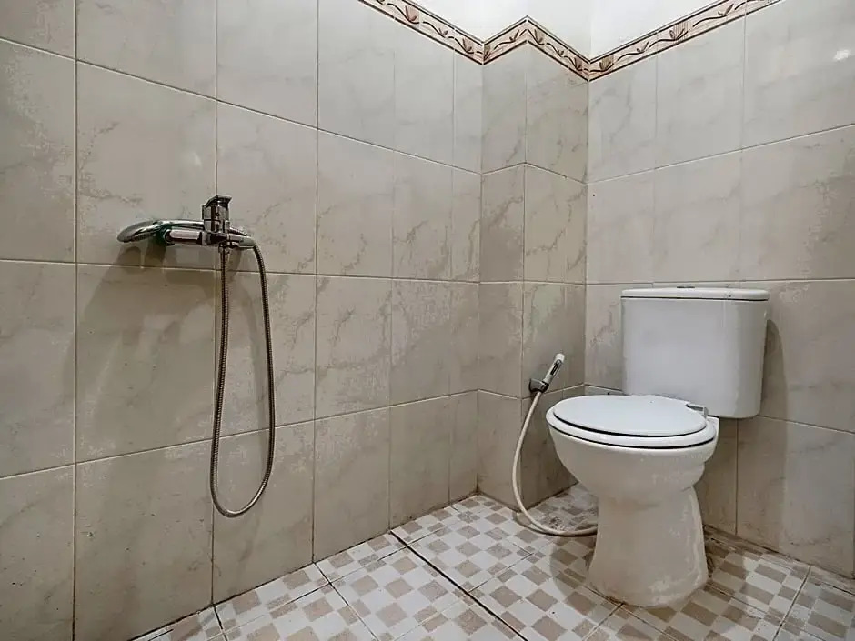 Oyo Life 2807 Nusa Indah Kost Putri