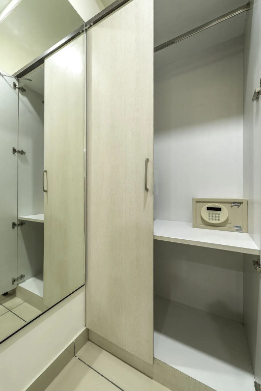 FabHotel Signature Inn
