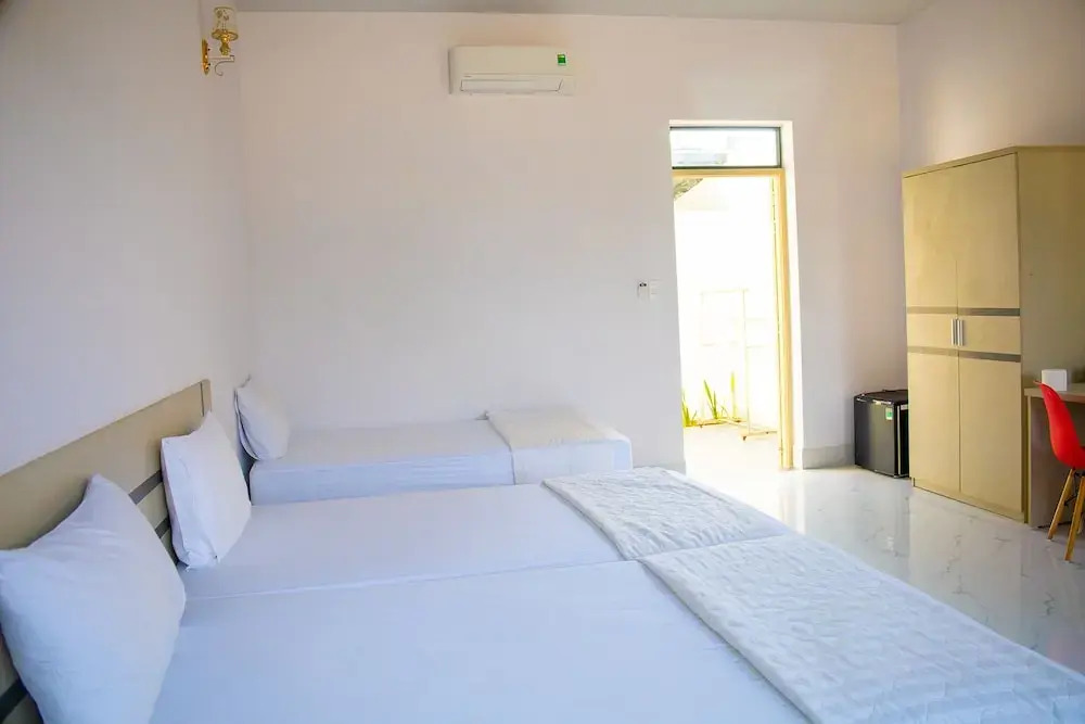Lily Bungalow