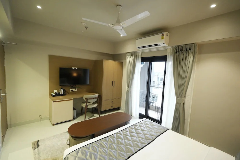 SIVANTA by BOMBAY GROUP OF HOTELS NAGPUR
