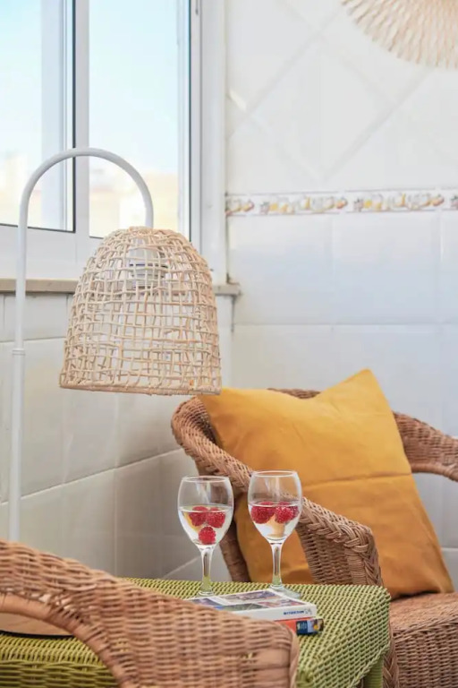 Central & Sunny 2Br Apt Near Beach, By Timecooler