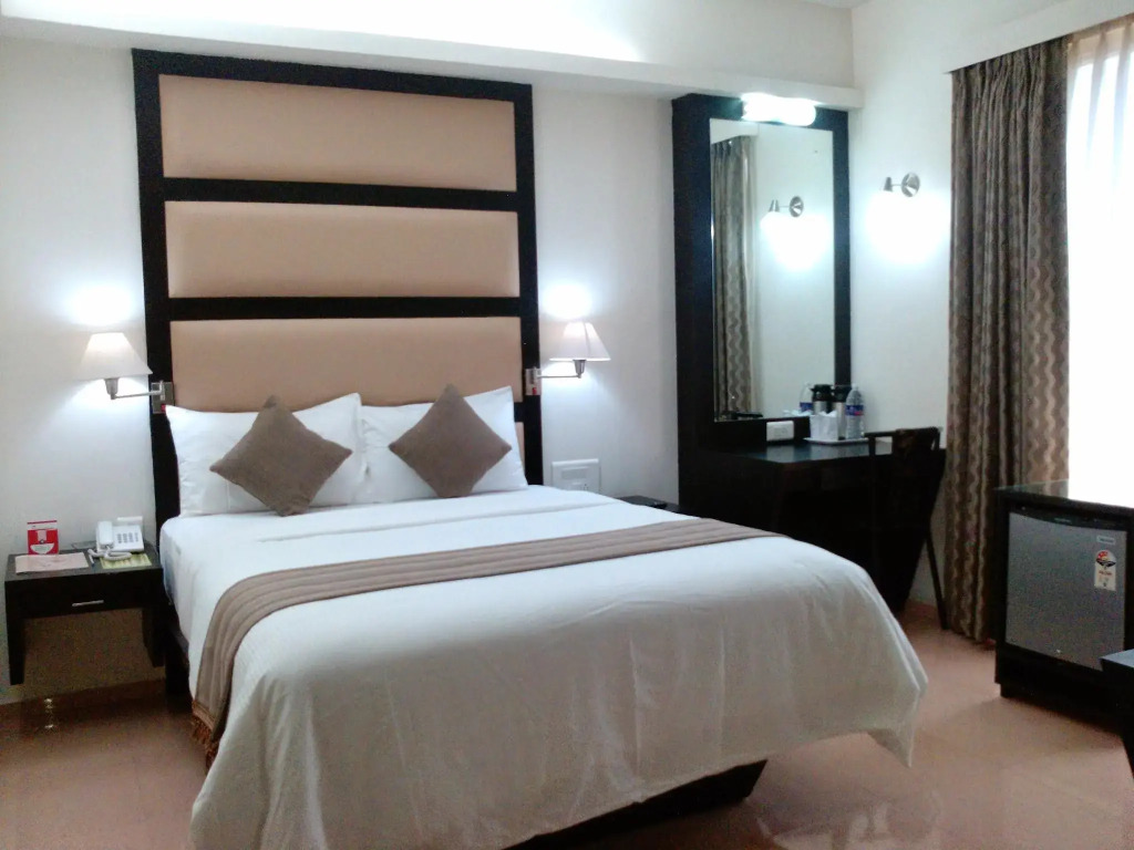 Pattom Royal Hotel