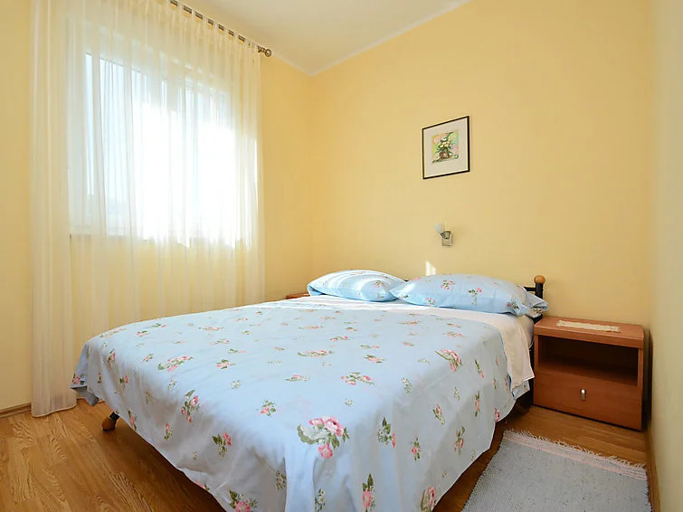 Holiday Home Lory by Interhome