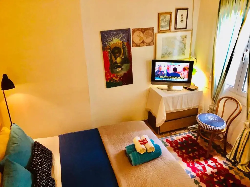 GRAND BLUE SUITE DI GIORGIO 10min from Piraeus port