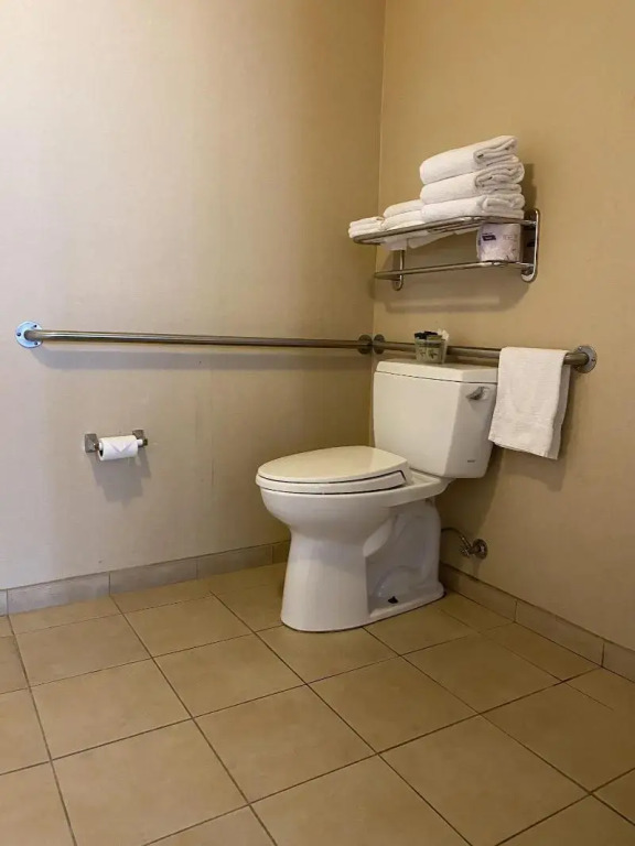 Royal Pacific Motor Inn