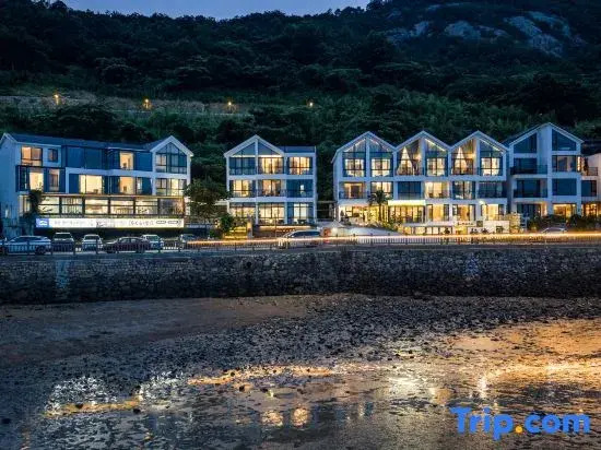 Xiangshan Morning Mountain Evening Sea Homestay