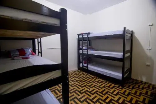 Tropicalista Hostel