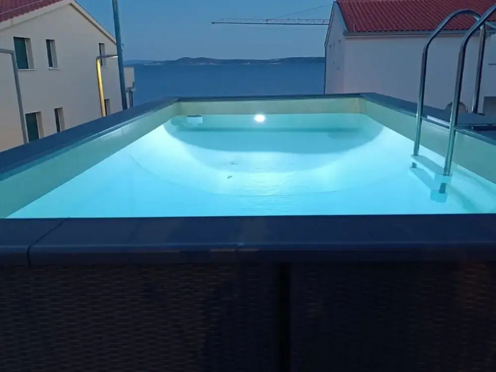 Lovely Holiday Home in Okrug Gornji near Sea