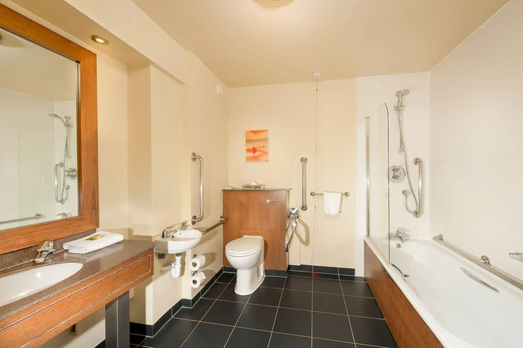 Chessington Resort Hotel