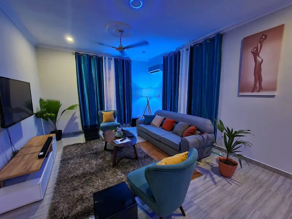 EmpireLux Middle Floor