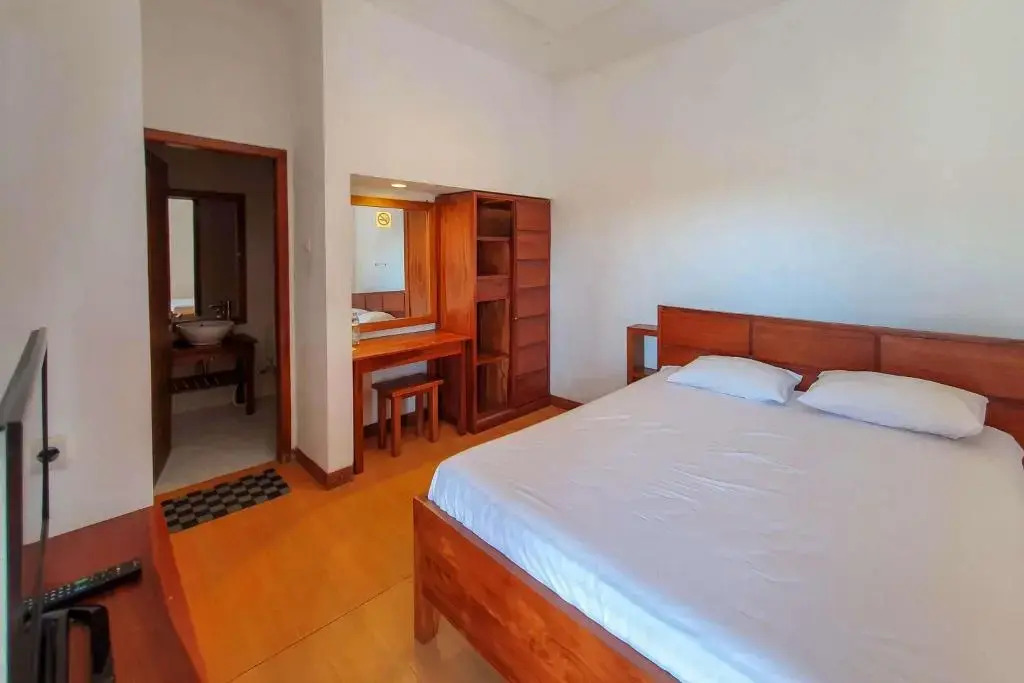 Rumah Eyang Tardjo Syariah Mitra RedDoorz