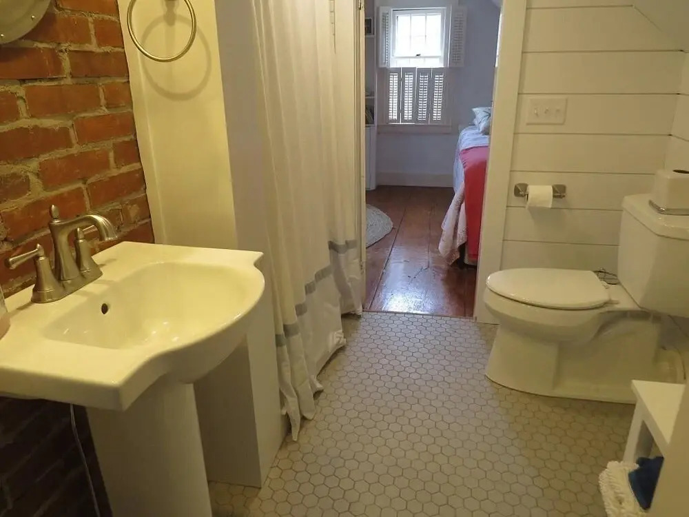 201 Old Harbor Road - Three Bedroom House