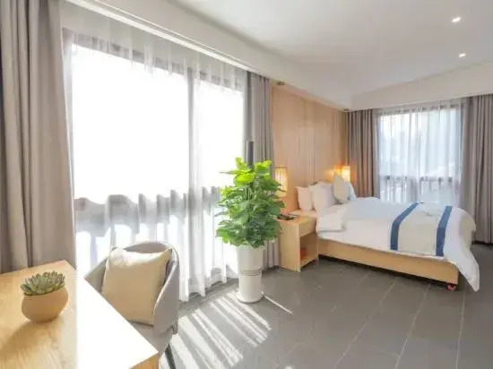 Liuzhou Panlong Yueyin Hotel