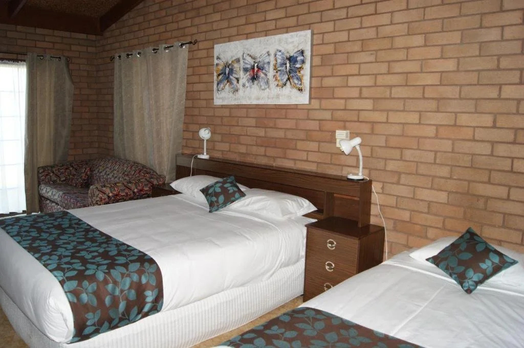 Bakery Park Motor Inn