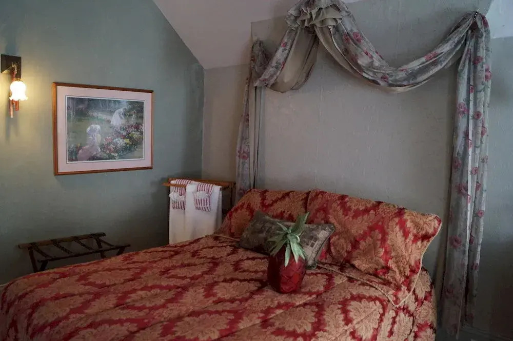 Pine Street Inn B&B