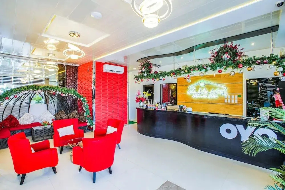 OYO 489 Casa Mia Hotel Suites