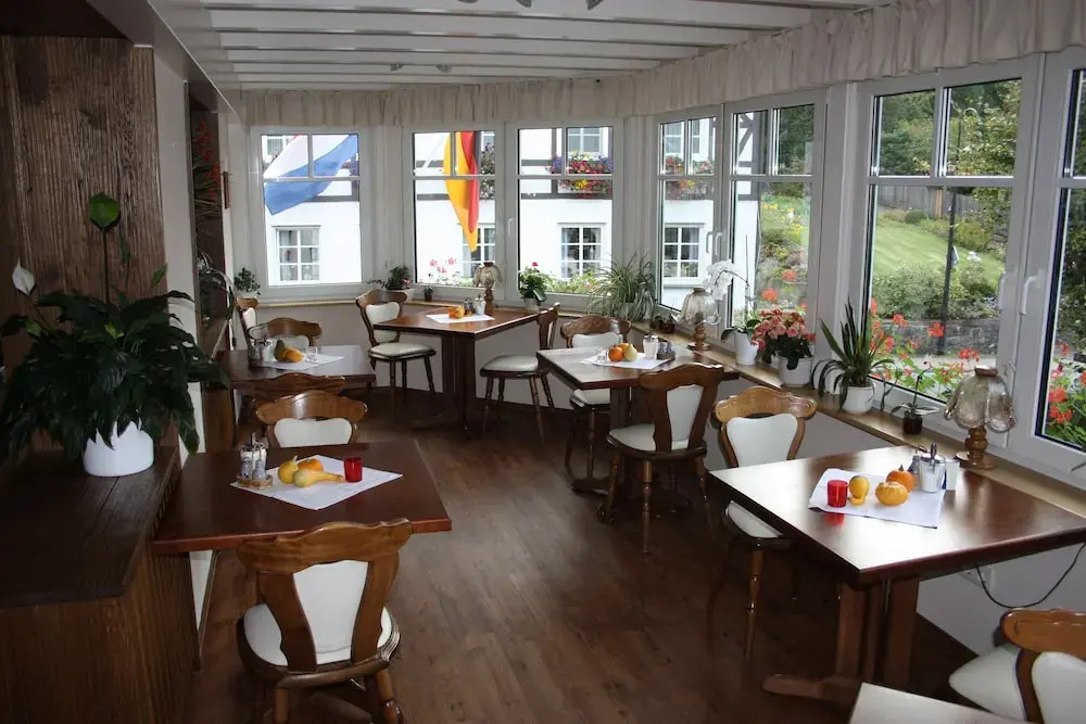 Gasthof-Pension Hunaustuben