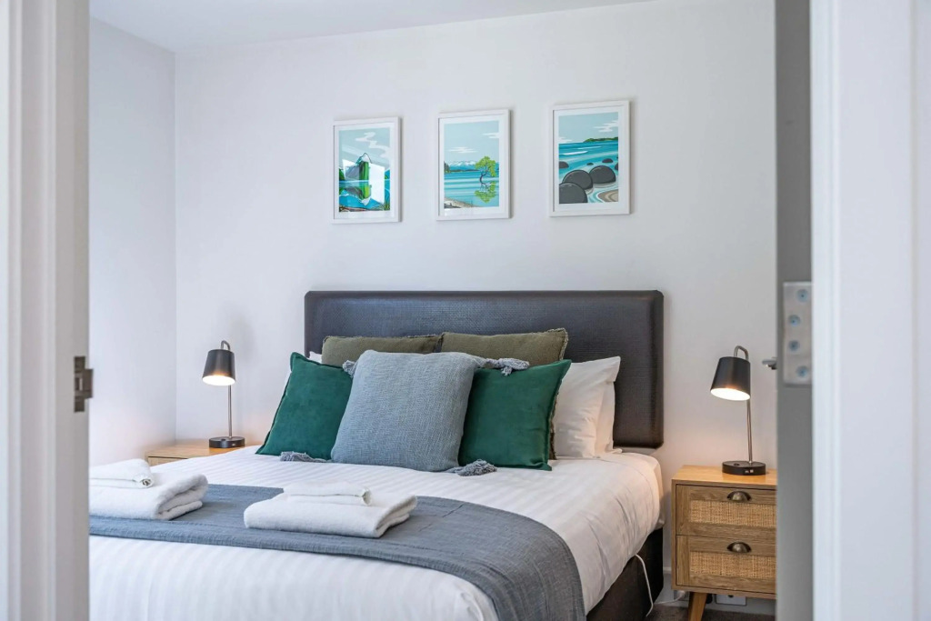 Central Luxury Apartment 114