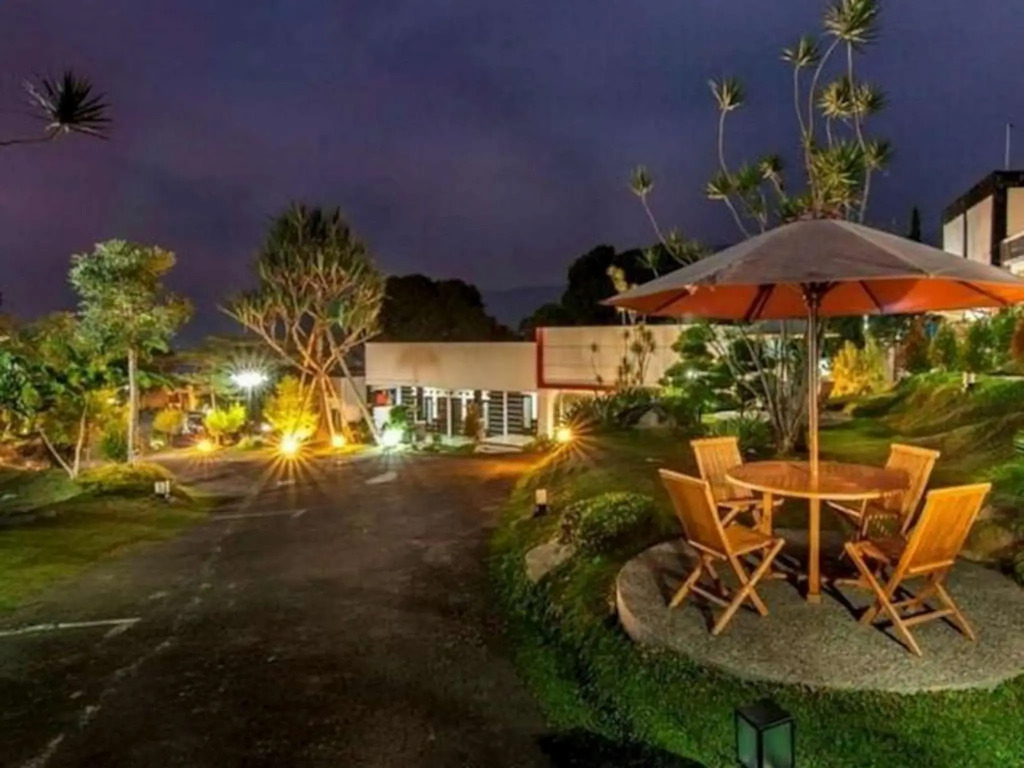 The Rizen Hotel