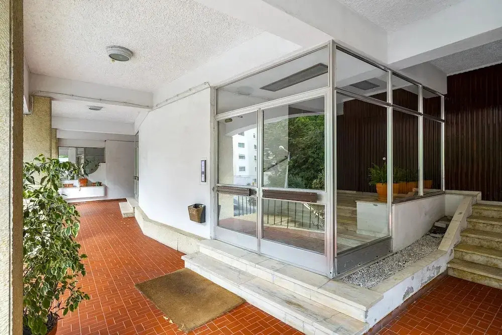 Chic & Stylish Retreat In Estoril'S Finest Location