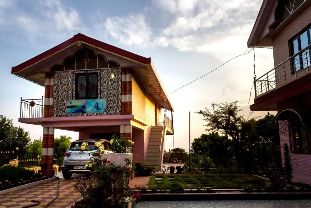 OYO 13879 Home Hill View 1BHK