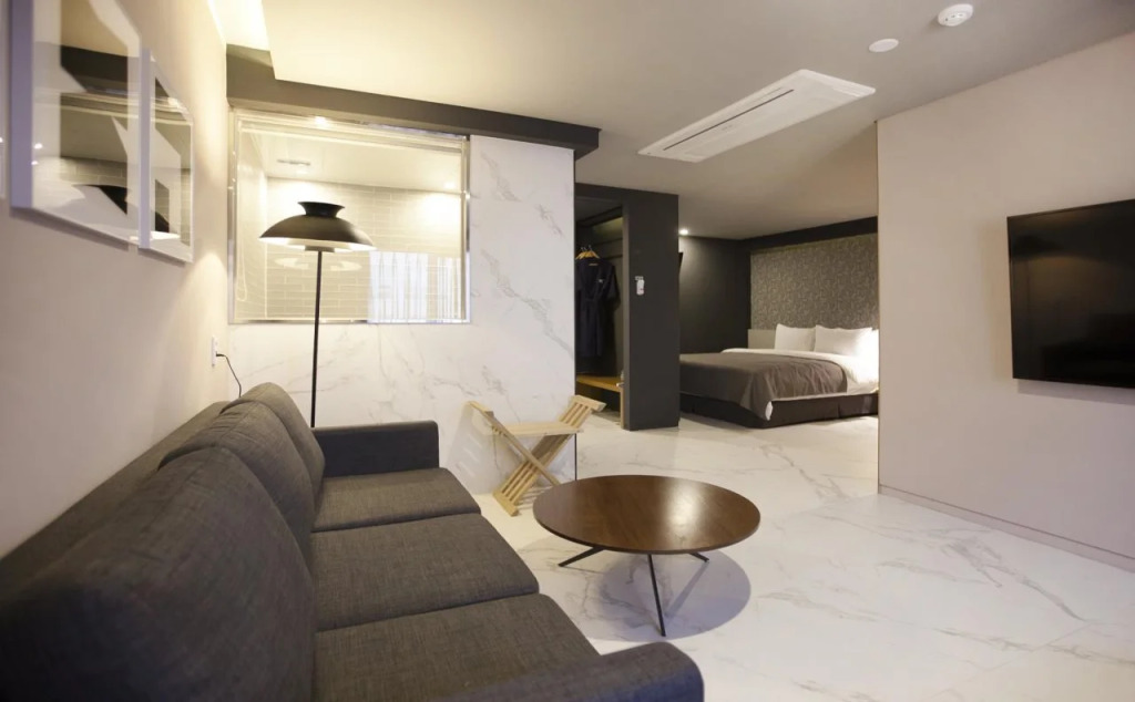 Hound Hotel Gwangan