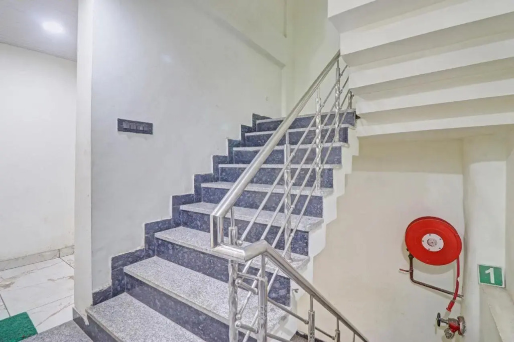 OYO 26766 Laxmi Abode