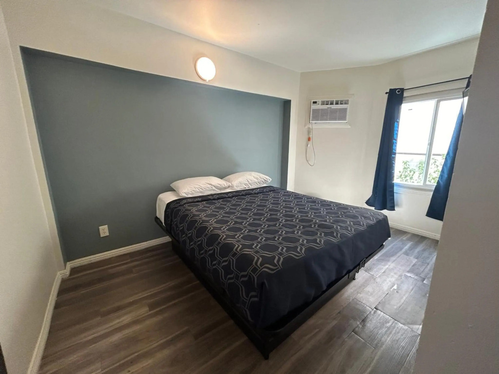 Budget Inn Hollywood