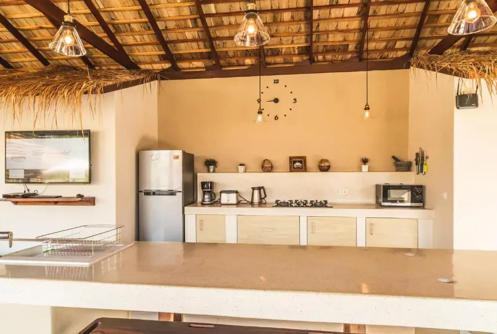 Baan Bai Mai, 2 villas, 8 bedrooms for 16 guests