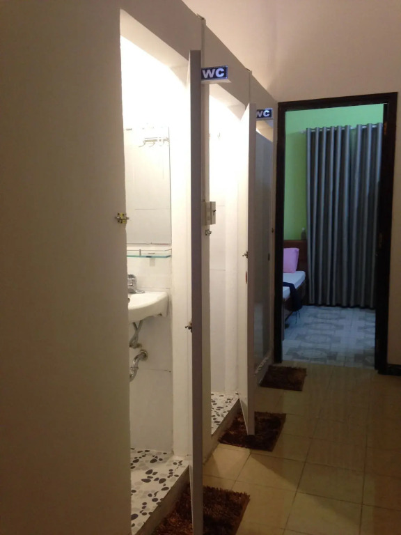 Amy Hostel Hue