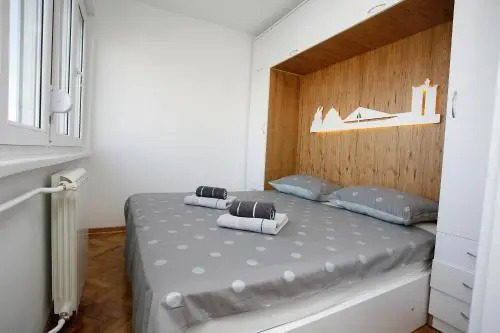 White Lux apartment