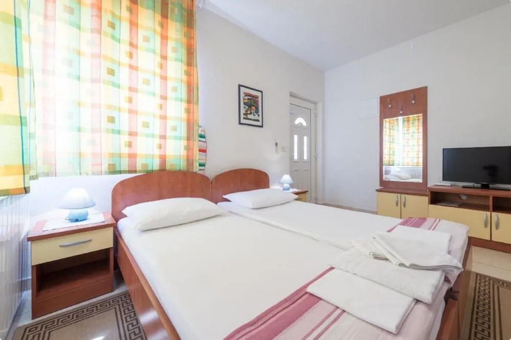 Villa Borna Apartments