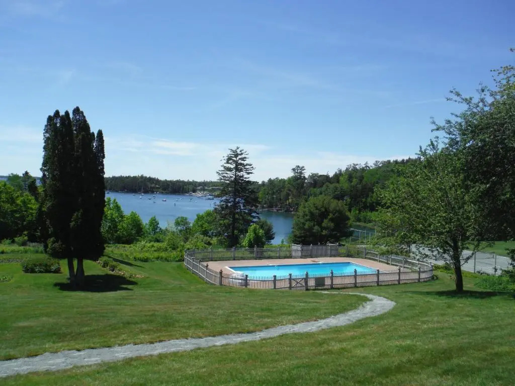 Asticou Inn