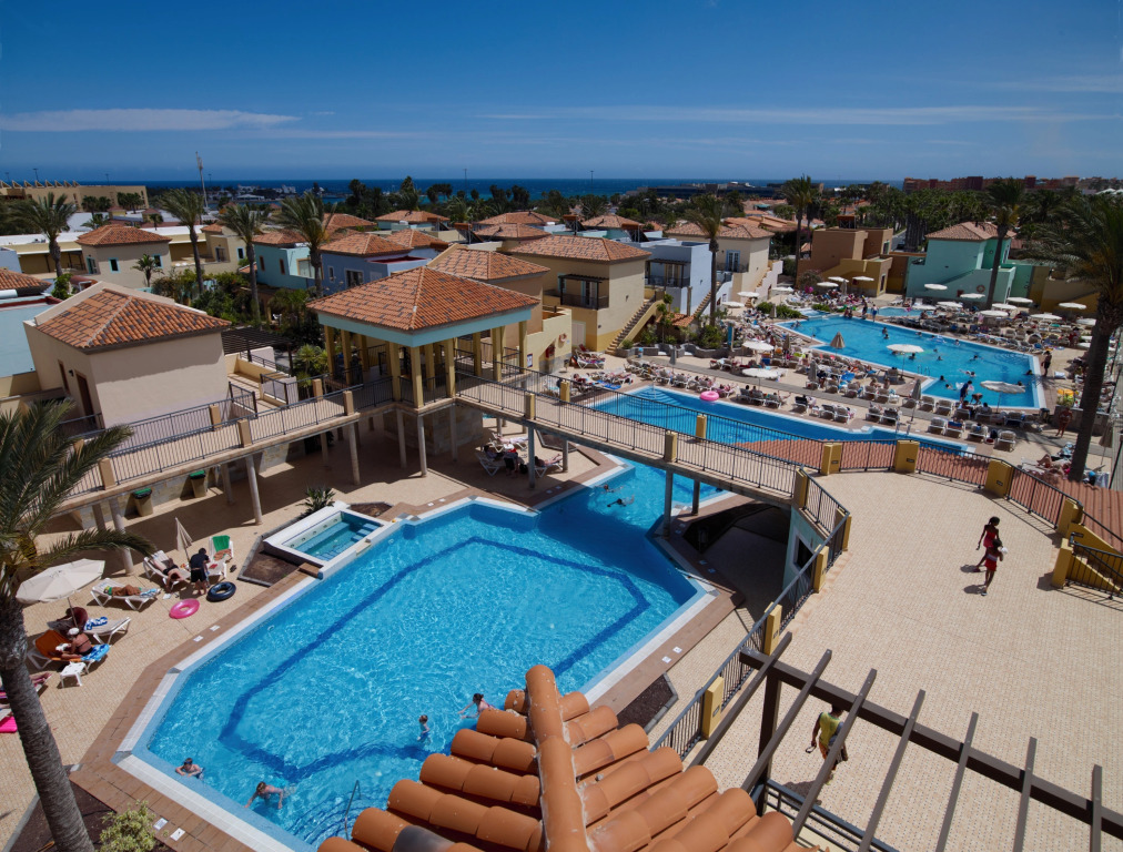 Отель Broncemar Beach Suites