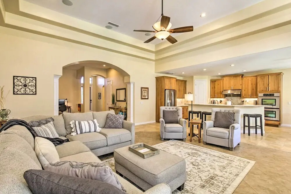 Snowbird Haven w/ Pool! 11 Mi to Dtwn Phoenix
