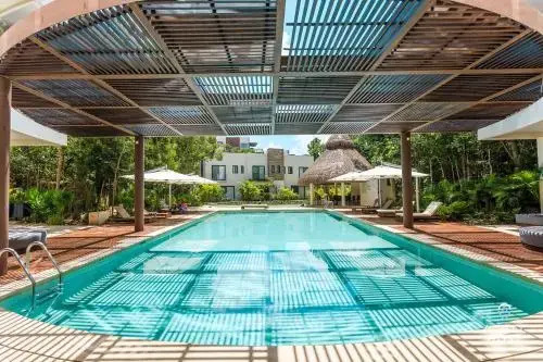 3br/3ba in Ciudad Mayakoba, Balaya Condo