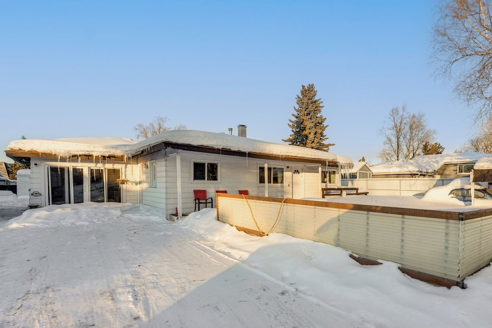 Walkable Adventure Base in Midtown Anchorage