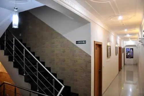 Hotel Queen